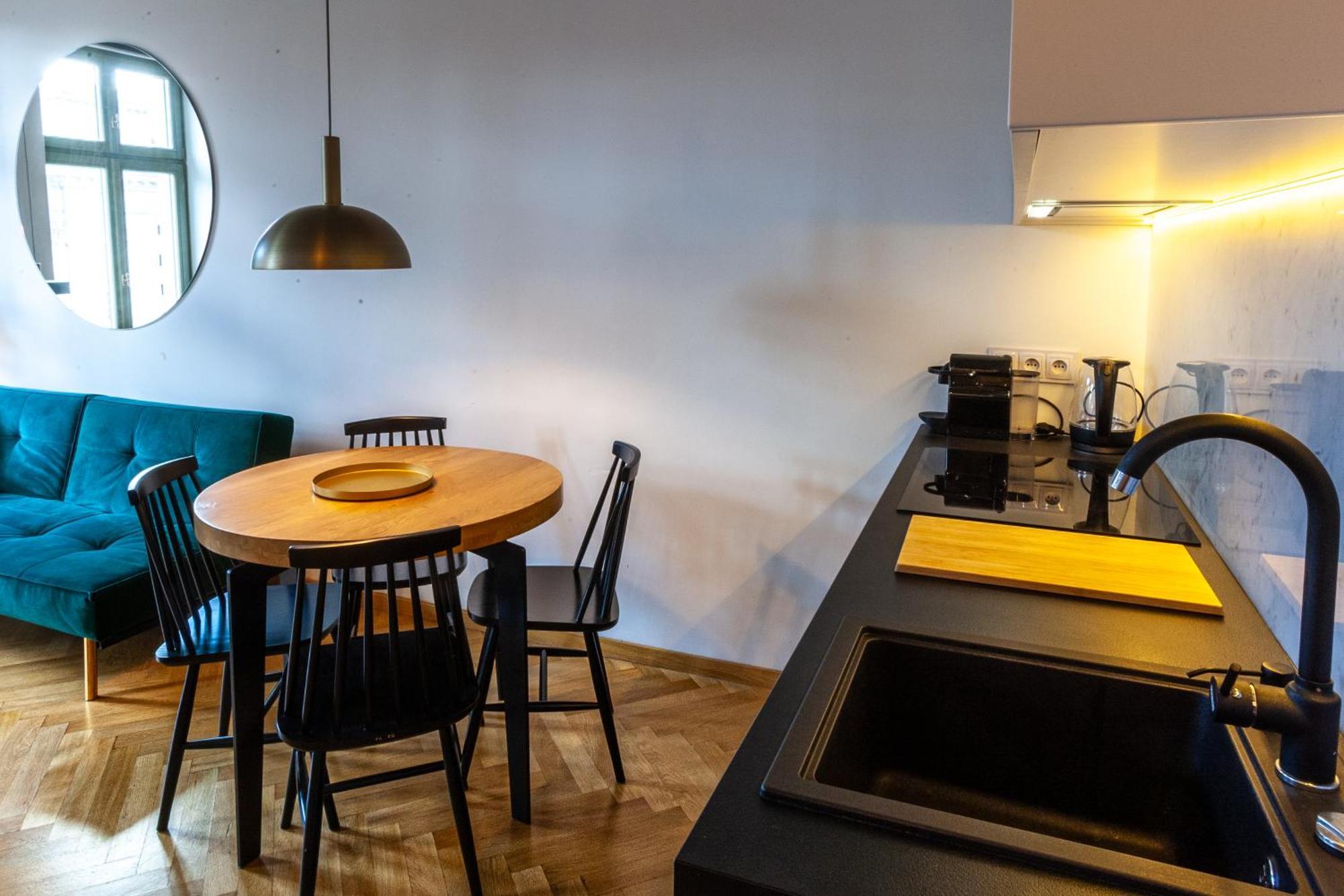 Ferienwohnung Charming Loft In The Old Town Krakau Exterior foto